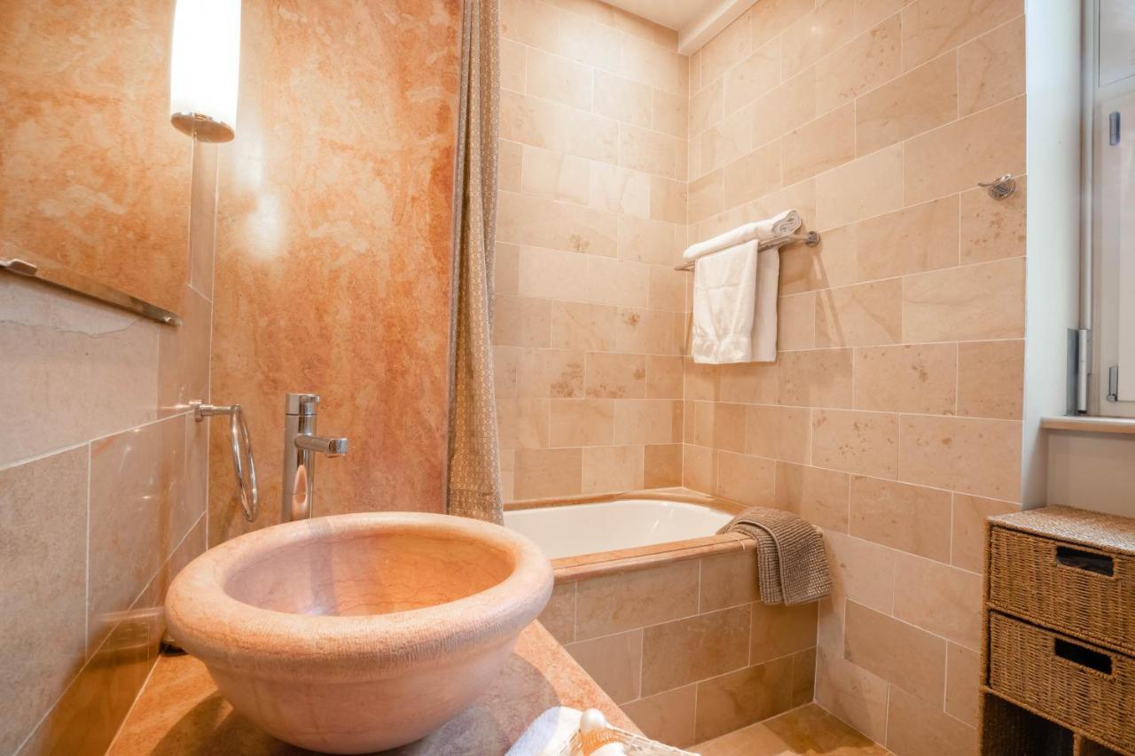 Octroi Saint-Jacques Bed and Breakfast Beaune  Eksteriør billede